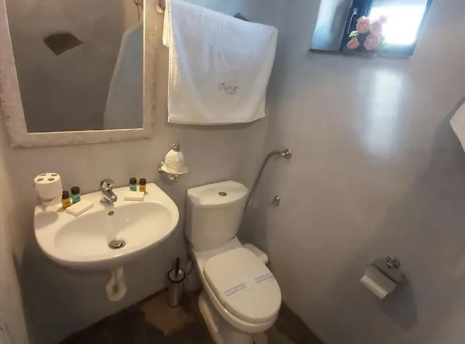 Crystal 4 * Chrisi Akti (Paros)