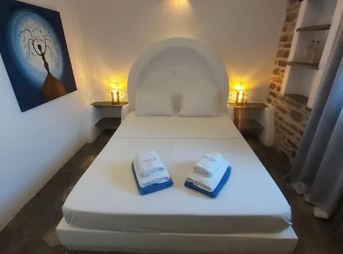 Crystal 4 * Chrisi Akti (Paros)